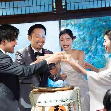 AKAGANE RESORT KYOTO HIGASHIYAMA(アカガネリゾート京都東山) 和×ドレスで印象深い演出も