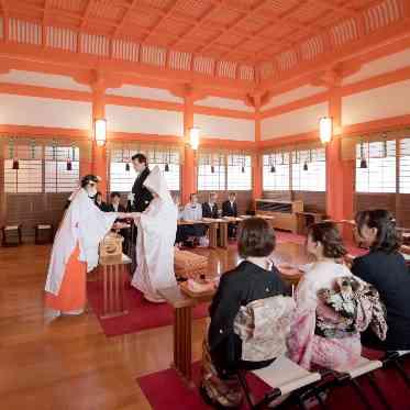 平安神宮会館 挙式の撮影もできるため、満足度が高い