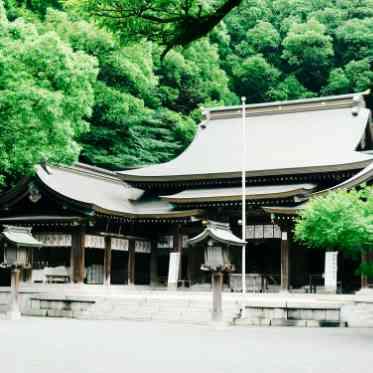 千草ホテル提携神社の高見神社
