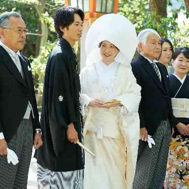 レストランひらまつ 博多 ご家族との絆を固く結ぶ伝統的な神社挙式
