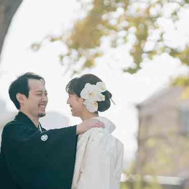 レストランひらまつ 博多 神社でのロケーション撮影も楽しみのひとつ