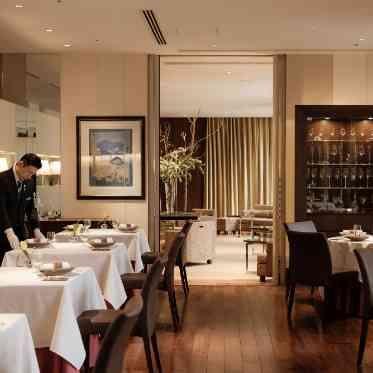 リストランテKubotsu 内観