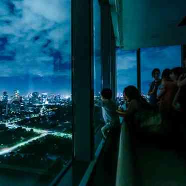 サンス・エ・サヴール 夜景タイムは人気の演出