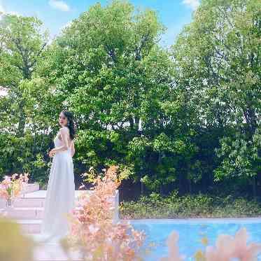 ザ・リーヴス プレミアムテラス プール付きの貸切ガーデン