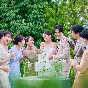 ザ・リーヴス プレミアムテラス プール付きの貸切ガーデン