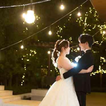 ザ・リーヴス プレミアムテラス ナイトガーデンでの前撮り撮影