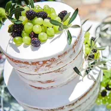 ザ・リーヴス プレミアムテラス オリジナルウェディングケーキ