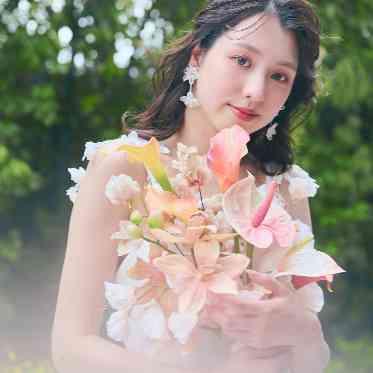 ザ・リーヴス プレミアムテラス SNSでも人気!フィオーレビアンカのドレスをご用意♪