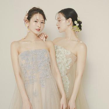 専属のドレスショップ「フィオーレビアンカ」にて運命の1着をお選び頂けます。