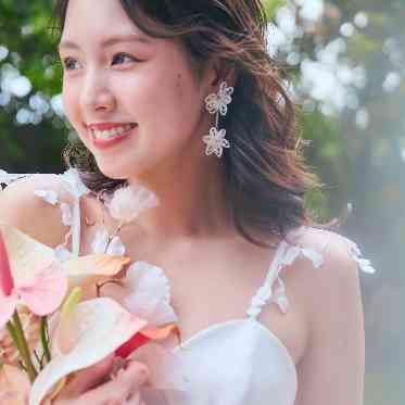 ザ・リーヴス プレミアムテラス SNSでも人気!フィオーレビアンカのドレスをご用意♪