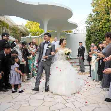 フラワーシャワー