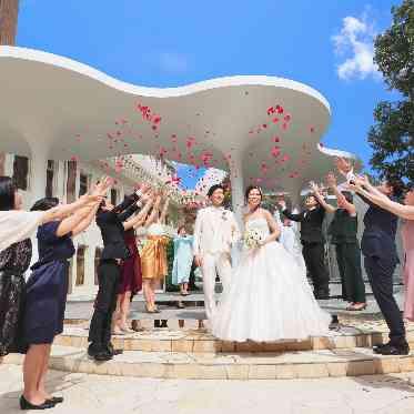 ラヴィーナ姫路 アフターセレモニーはチャペルガーデンで!!