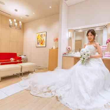 ラヴィーナ姫路 パーティ会場内にお色直しができるブライズルームを完備(4会場とも)