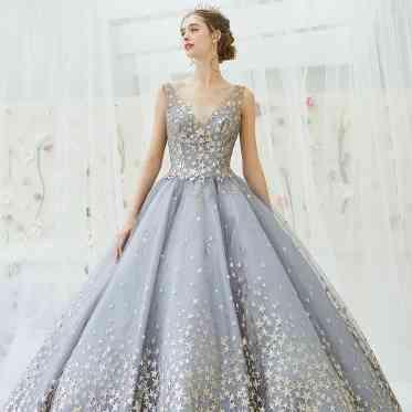 ラヴィーナ姫路 KIYOKO HATAの完璧に計算された美しい世界観とmarryの可愛い世界観