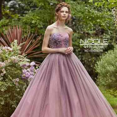 ラヴィーナ姫路 ポップさがカジュアルな印象をより一層引き立てる繊細な表現が魅力的なブランド。