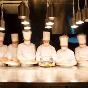 Maison de Rivage(メゾン・ド・リヴァージュ) 一皿一皿に心を込めた食のハーモニーとサプライズをお楽しみ下さい