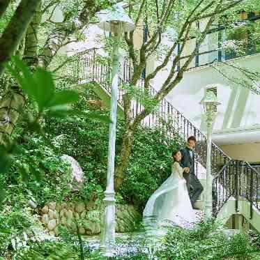 アプローズスクエア 東京迎賓館 木漏れ日が美しいリラックス空間