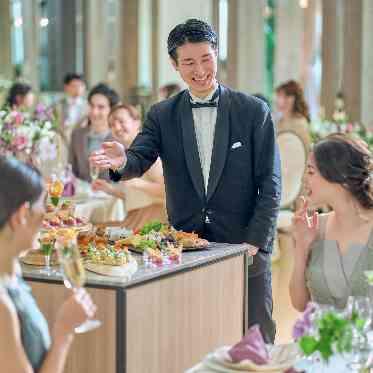 アプローズスクエア 東京迎賓館 「More HOT! More Cold」隣のキッチンから出来立てをご提供！