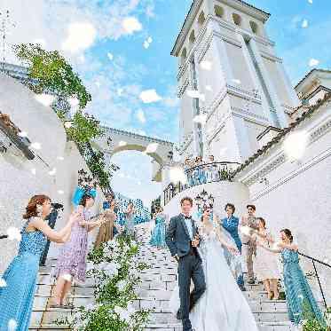 横浜 アートグレイス ポートサイドヴィラ 【大階段】ベールが風に舞うシーンはまるで海外映画のよう