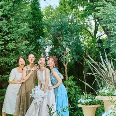 横浜 アートグレイス ポートサイドヴィラ 友人とのフォトタイムなど自由にガーデンを使って!