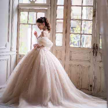 横浜 アートグレイス ポートサイドヴィラ カラードレス