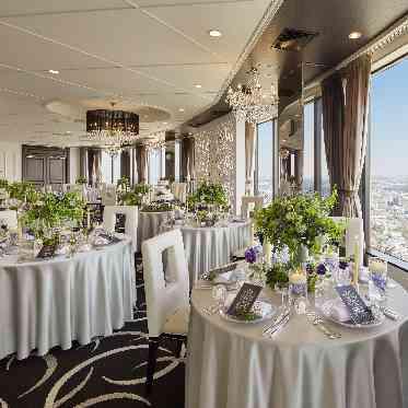 新横浜プリンスホテル ホテル最上階の絶景に囲まれて