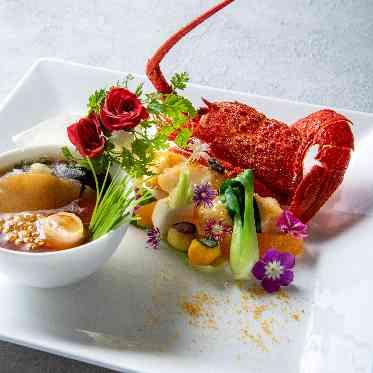 新横浜プリンスホテル 華やかな一皿でゲストにサプライズ