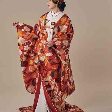 新横浜プリンスホテル 華やかなお着物はぜひお母さまと選んでみては?