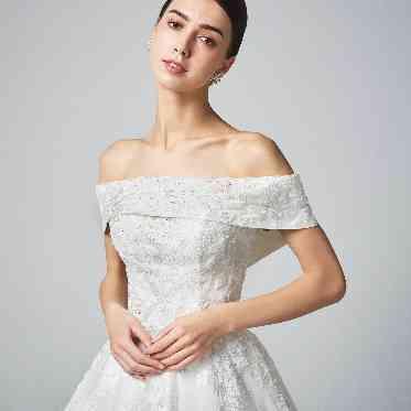 新横浜プリンスホテル どんなアクセサリーで合わせていくかによってもドレスの雰囲気は変わります。