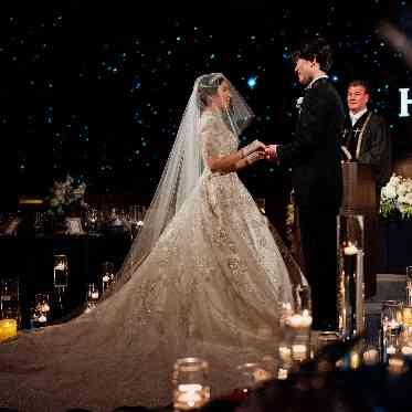 ヒルトン東京 祝福につつまれる華やかなセレモニー