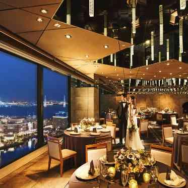 ＹＯＫＯＨＡＭＡ　ＭＯＮＯＬＩＴＨ（横浜モノリス） 太陽が身を隠した後に訪れる、大人のための贅沢な時間