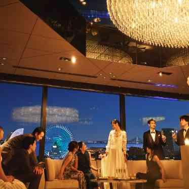 ＹＯＫＯＨＡＭＡ　ＭＯＮＯＬＩＴＨ（横浜モノリス） ナイトタイムは、二次会までも楽しめる貸切空間