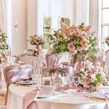 ベイサイド迎賓館(長崎)/テイクアンドギヴ・ニーズウェディング 白が基調だからドレスの選択肢も広がる会場