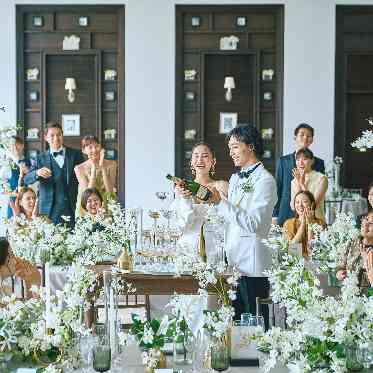 ベイサイド迎賓館(長崎)/テイクアンドギヴ・ニーズウェディング 開放感あふれるバンケット