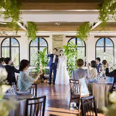 THE VILLAS NAGASAKI 乾杯シーンもゲストとのつながりを大切に