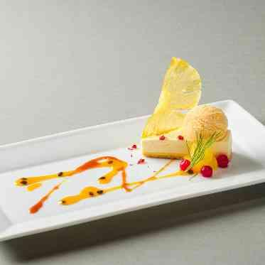 ヴィラズの夕日をイメージしたデザート
パッションフルーツとホワイトチョコのムース