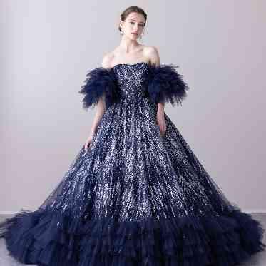 THE VILLAS NAGASAKI 自分らしさを輝かせる、運命のカラードレス