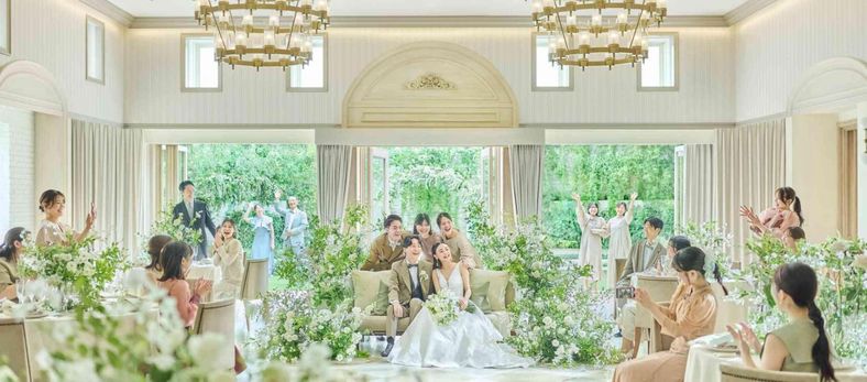 アニヴェルセルヒルズ横浜 披露宴会場の写真1