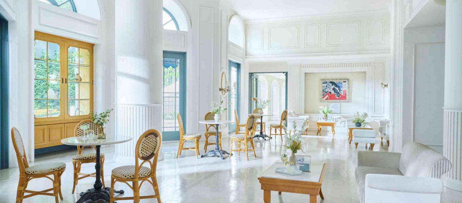 アニヴェルセル ヒルズ横浜 ロビー・控室