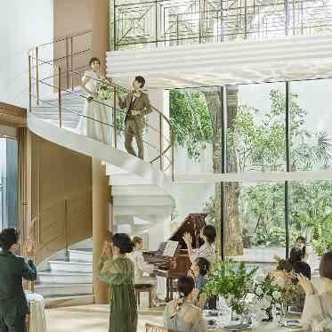 アルカンシエル luxe mariage 大阪 【グレース】螺旋階段入場