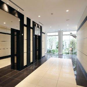 アルカンシエル luxe mariage 大阪 エレベーターで楽に移動ができる