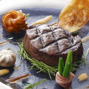 アルカンシエル luxe mariage 大阪 メインの肉料理は全コース特選牛使用