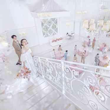 アルカンシエル luxe mariage 大阪 叶えたい雰囲気に合わせてドレスと会場が選べる