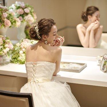 アルカンシエル luxe mariage 大阪 花嫁支度は専用のブライズルームで
