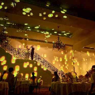 セントグレースヴィラ プロジェクションマッピングと入場を組み合わせる演出もおすすめです!