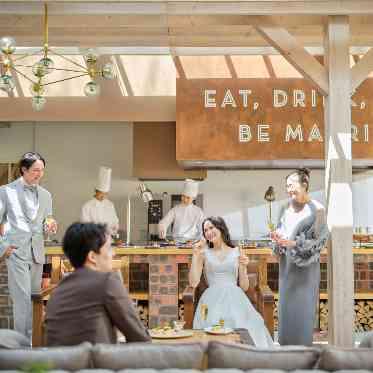 迎賓館 出来立てのお料理と一緒に談笑できる