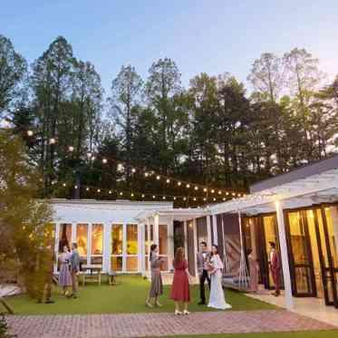 迎賓館 夕暮れからナイトにさしかかる時間も美しい