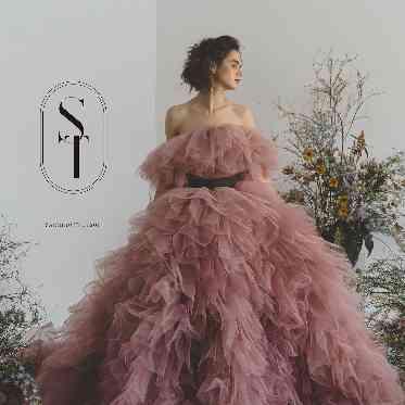 迎賓館 カラードレス