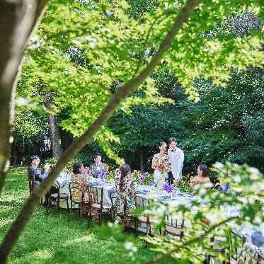 旧桜宮公会堂 緑の中で開放的なガーデンパーティも