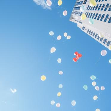 ホテル阪急インターナショナル バルーンリリース